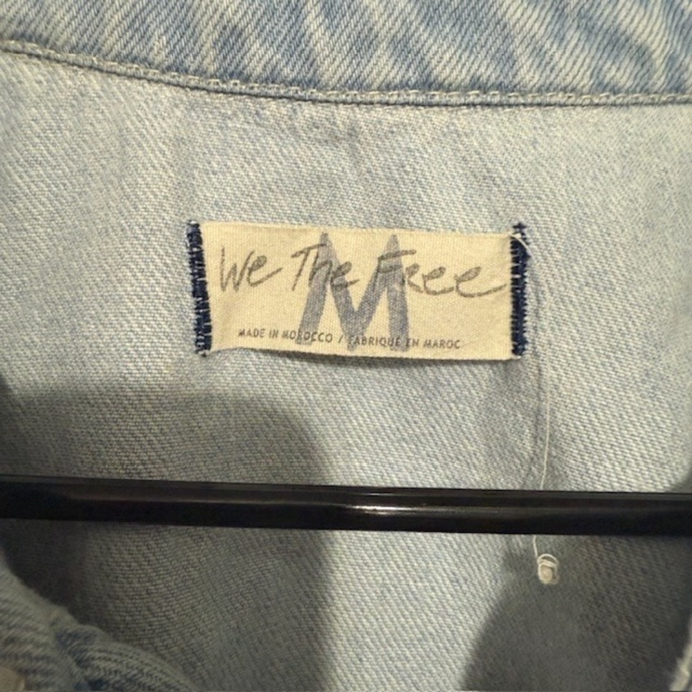 We The Free People Light Wash Denim Short Sleeve Button Front Jumpsuit Medium - Picture 3 of 13